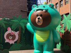 -LINE FRIENDS Garosu-gil Flagship Store