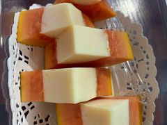 木瓜奶冻-广信牛奶甜品世家(台东店)