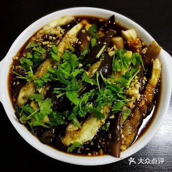 开胃爽口的蒜泥拌茄子，和夏天特别搭