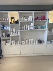 -JNK皮肤管理中心