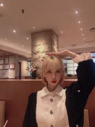 -BULB STUDIO 巴柏明星发型工作室