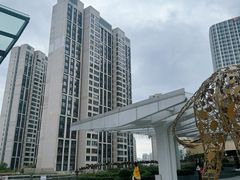 -瑞虹新天地月亮湾