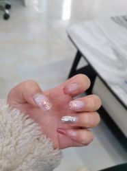 -UGIRL有个美甲