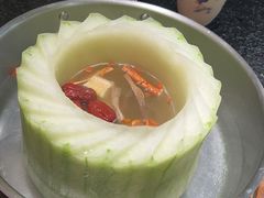 -得意咚瓜·顺德鱼生·冬瓜火锅(深圳首店)