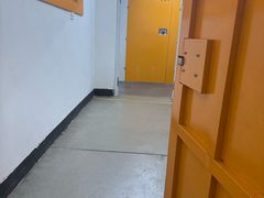 -安东易迷你自助仓储寄存仓库(顾戴路店)