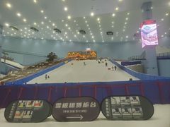 -广州热雪奇迹