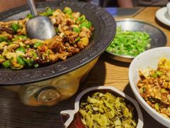 -聚鑫朋酸菜肥肠(文艺路口店)