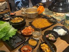 -肉甲韩国木炭烤肉(新壹街1店)