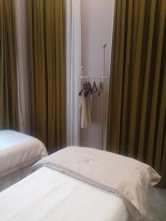 -新蝶变皮肤管理中心