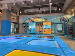 -探奇乐园蹦床公园(日月广场店)
