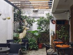 露天位-边渡咖啡烘焙店(昙华林店)