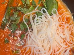 -银米·云南传统过桥米线(双廊黑金冠店)
