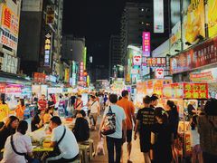-六合夜市