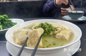 Steamed Tofu Skin Rolls with Cabbage