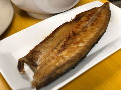 煎鲭鱼-屋里家延边朝鲜族冷面(南园店)