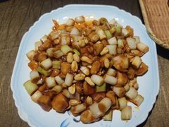 -东口码头·烧鸽子·鱼头泡饼·地方菜(金鹰悦城店)