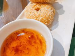 炸虾饼配泰国梅子酱-帕蓝·暹罗料理(大学路店)
