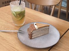 伯爵红茶千层蛋糕-尤加利咖啡馆