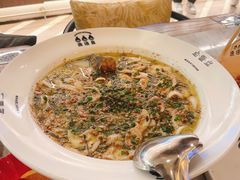 -渔语鱼新川菜Bistro(万象天地店)