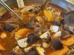 -喇喇排骨火锅·传统韩式脊骨汤(望京西园总店)