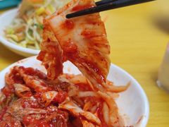 辣白菜炒五花肉-屋里家延边朝鲜族冷面(南园店)