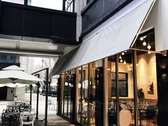 门面-朱迪小铺.半糖奶油蛋糕(海汇港店)
