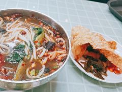 -红鼻子桂林米粉(金唐新光界店)