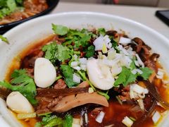 鲜蘑海带肉丝面-东方削面(操场城街店)