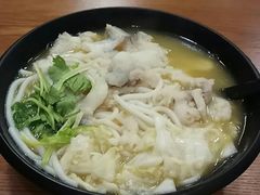 -鑫花溪牛肉米粉(凤凰街创始总店)
