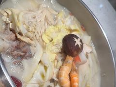 -三人行骨头王火锅(长寿店)