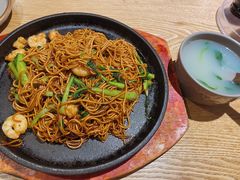 咸蛋黄海鲜炒饭-样样体面(宝安支路店)