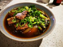 香辣牛腩面-食之六七·面(朝阳大悦城店)
