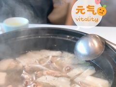 -东椰·海南椰子鸡火锅(朝阳门店)
