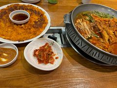 -喇喇排骨火锅·传统韩式脊骨汤(望京西园总店)
