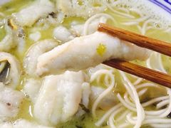 -明呈黄鱼面馆(斜土路店)