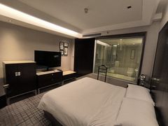 -上海龙之梦万丽酒店