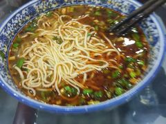 -牛一嘴·兰州牛肉面·大盘鸡(财富中心店)