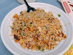 -肥肥虾庄·金牌油焖大虾(东湖欢乐谷店)