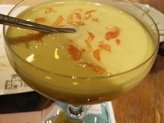 杨枝甘露-临界音乐酒馆·小龙虾·江湖菜(华熙LIVE·鱼洞店)