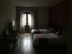 -屋顶顶城市·江景酒店-客房部