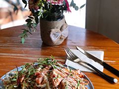 烤三文鱼沙拉-O'mills Sourdough Bakery&Bistro(永嘉路店)