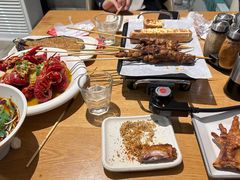 -粟氏天府·东北烧烤(长安街店)