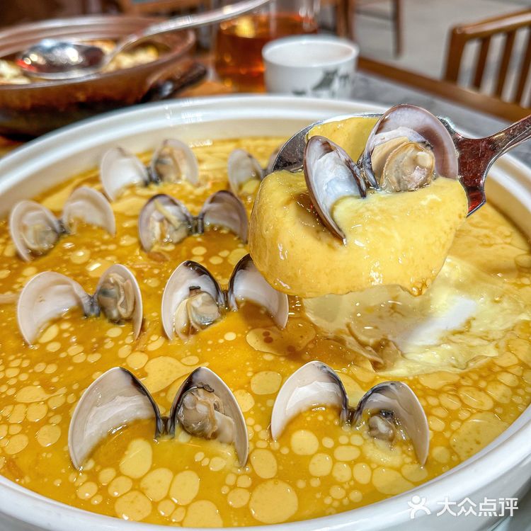 在广州❗️一道客家酿豆腐征服了在场所有人的胃[调皮]