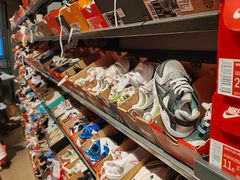 -NIKE上海青浦优选体验店