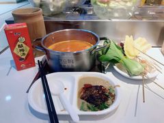 -百品聚旋转火锅(号外店)