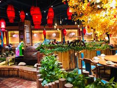 大堂-老滇山寨•云南特色菜•地方菜•民族风情歌舞表演(金碧店)