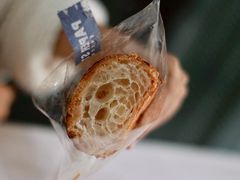 焦糖牛角酥-PAPER STONE BAKERY(天环店)