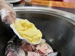 -老刘生态大鱼坊铁锅炖鱼(赛马场店)