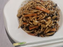 -鹤鸣嘉印象饭店(东市场小区店)