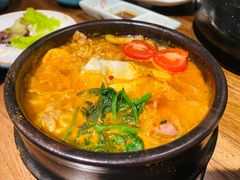 -明洞阿姨·韩式酱蟹烤肉·创意料理(三元桥店)